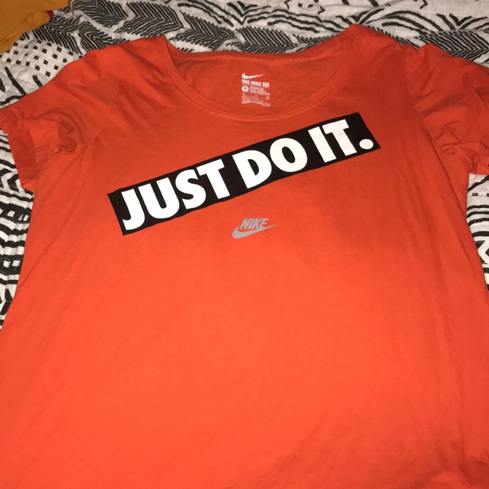 COPY - Nike shirt